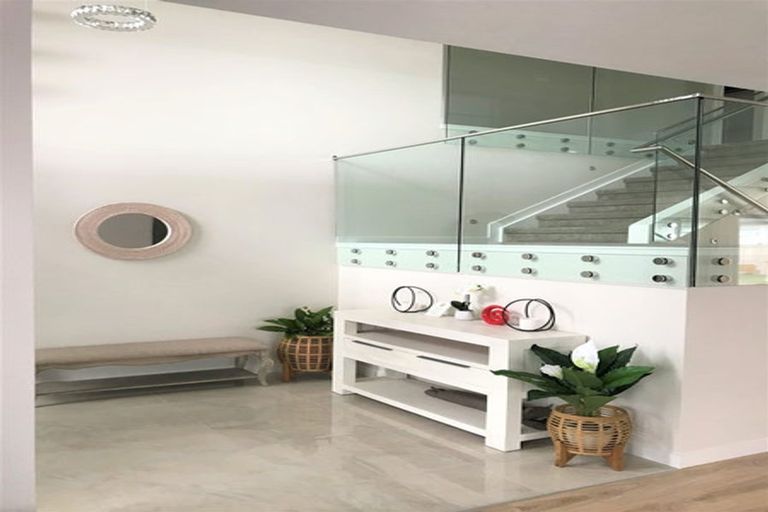 Photo of property in 9 David Rogers Lane, Swanson, Auckland, 0614