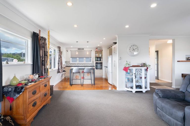 Photo of property in 6 Edinburgh Street, Takaka, 7110