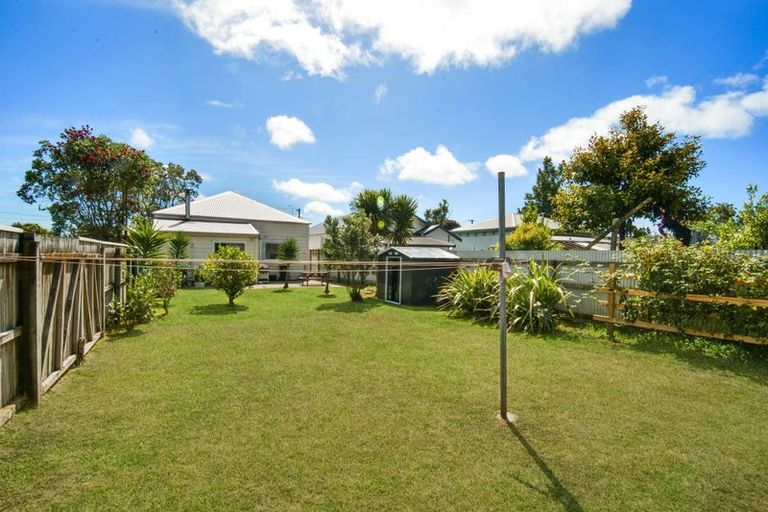 Photo of property in 61 Russell Street, Westport, 7825