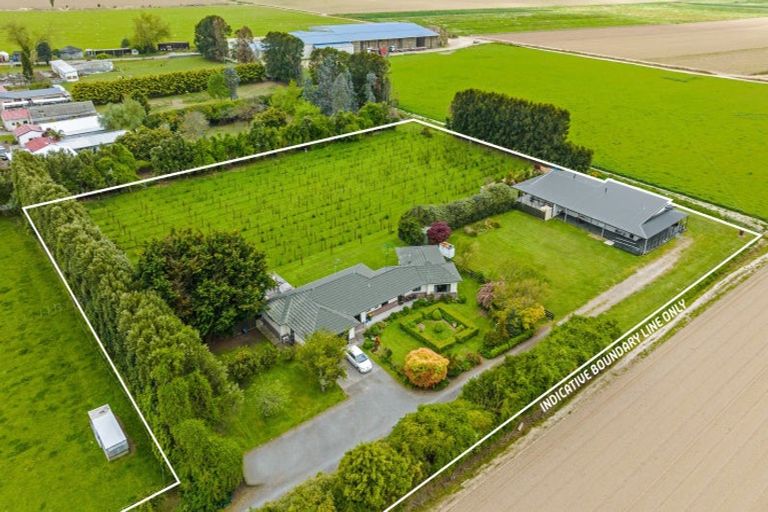 Photo of property in 10 Tui Glen Drive, Levin, 5571