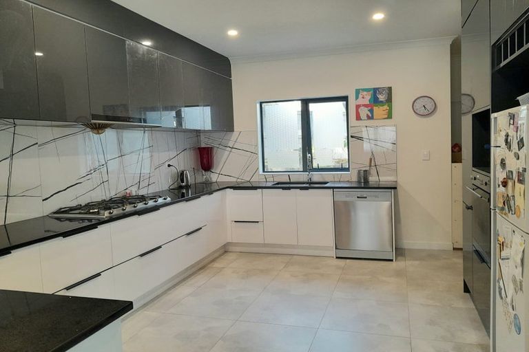 Photo of property in 36a Jandell Crescent, Bucklands Beach, Auckland, 2014