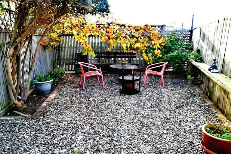 Photo of property in 28 Taupo Crescent, Plimmerton, Porirua, 5026