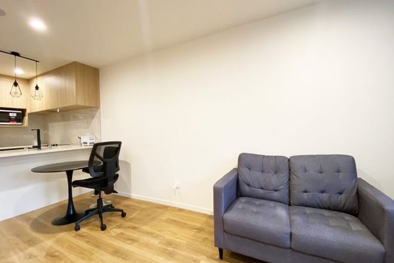 Photo of property in 8/10 Ayr Road, Pakuranga, Auckland, 2010