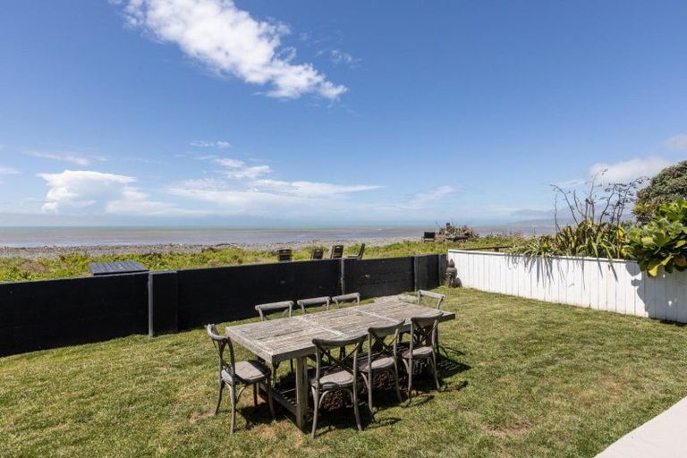 Photo of property in 243 Clifton Road, Te Awanga, 4102