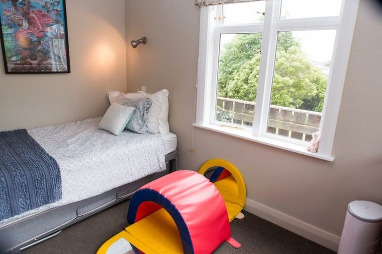 Photo of property in 4 Omar Street, Khandallah, Wellington, 6035