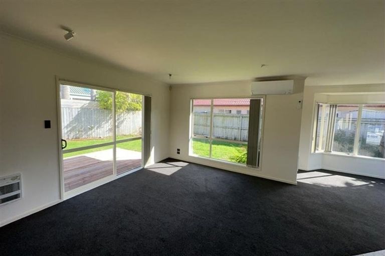 Photo of property in 36 Glencalder Place, Wattle Downs, Auckland, 2103