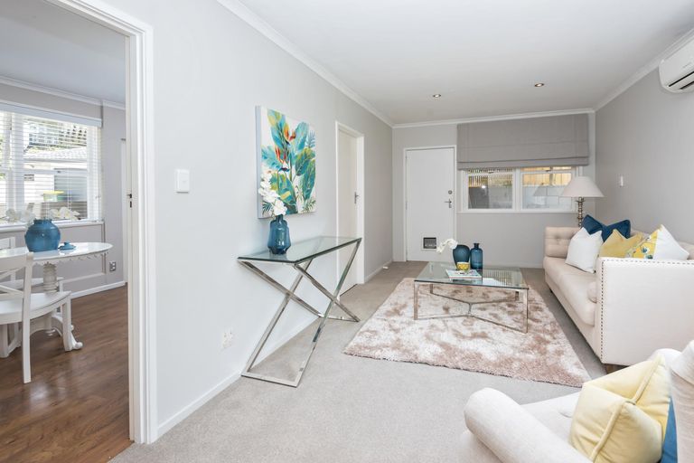Photo of property in 12 Bacot Place, Howick, Auckland, 2014