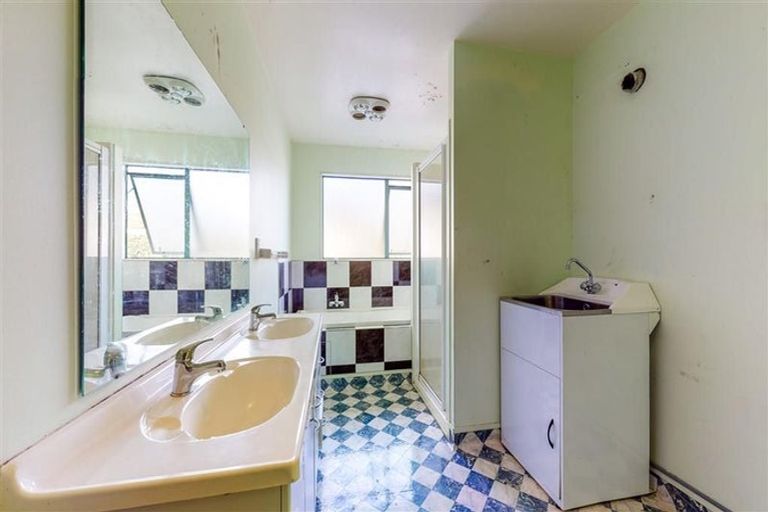 Photo of property in 12 Commerce Crescent, Waitangirua, Porirua, 5024