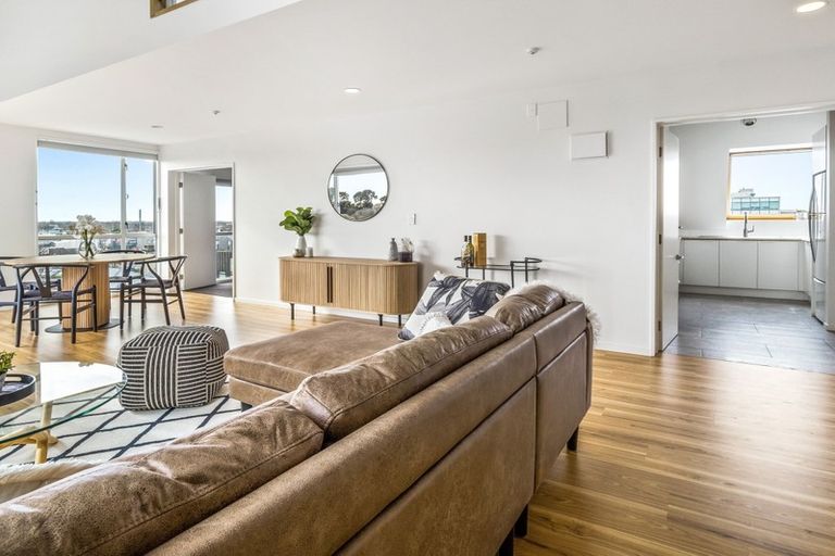 Photo of property in 22/15 Peterborough Street, Christchurch Central, Christchurch, 8013