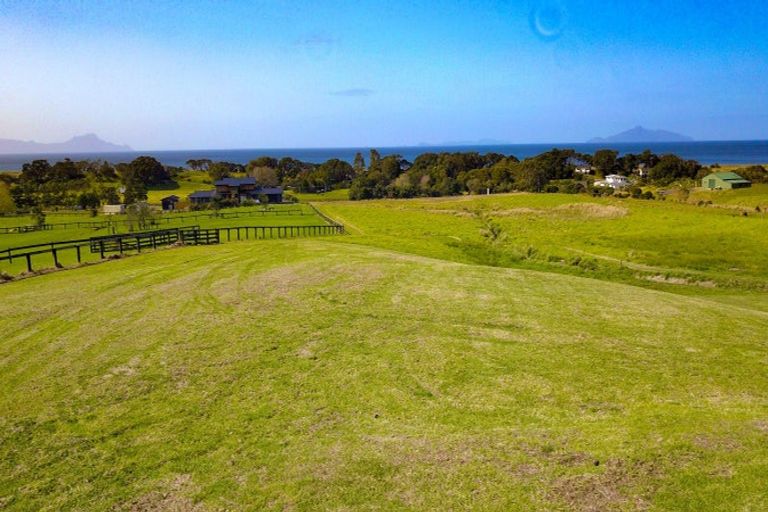 Photo of property in 51 Cullen Road, Waipu, 0582