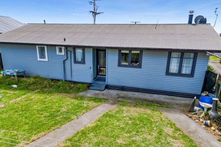 Photo of property in 53 Parris Street, Waitara, 4320