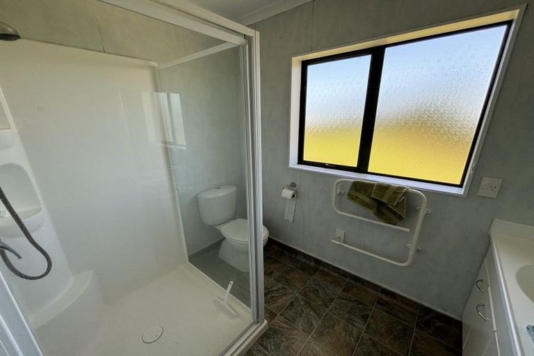 Photo of property in 125 Ruapehu Drive, Fitzherbert, Palmerston North, 4410