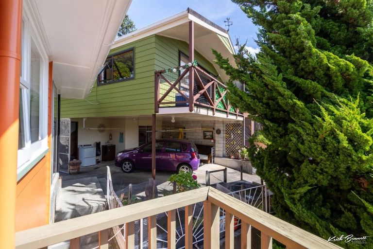 Photo of property in 27 Plateau Road, Te Marua, Upper Hutt, 5018