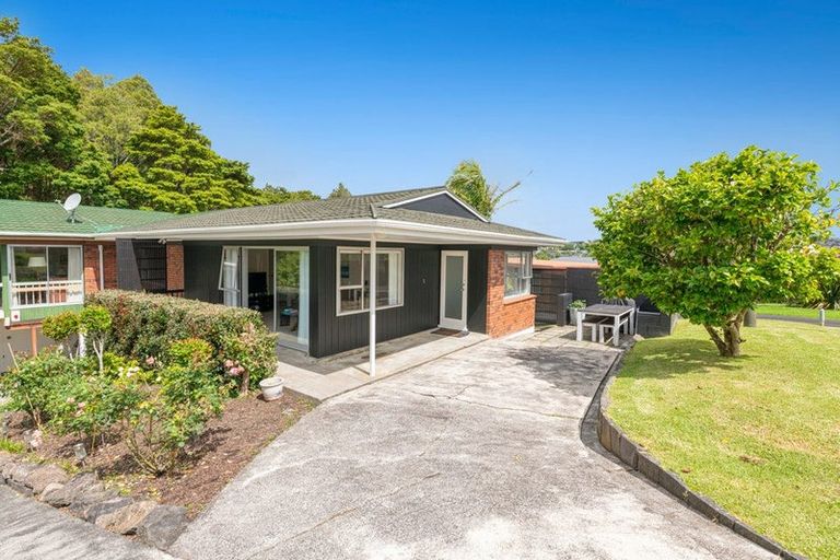 Photo of property in 1/11 Northwick Place, Hillcrest, Auckland, 0627