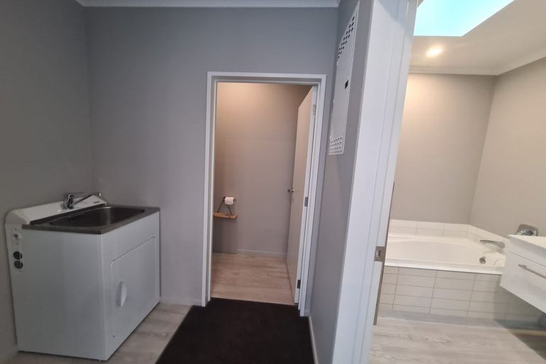 Photo of property in 19 William Dawson Crescent, Wigram, Christchurch, 8025