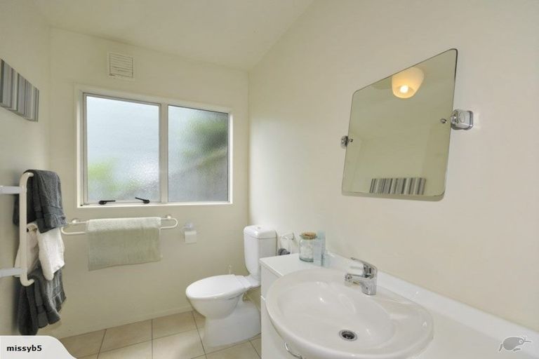 Photo of property in 86 Karepa Street, Brooklyn, Wellington, 6021