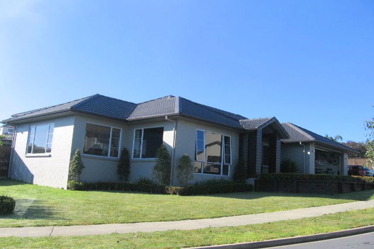 Photo of property in 4 Skye Road, East Tamaki Heights, Auckland, 2016