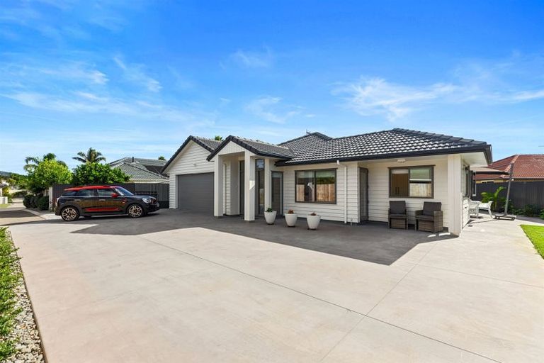 Photo of property in 27 Seychelles Drive, Papamoa Beach, Papamoa, 3118