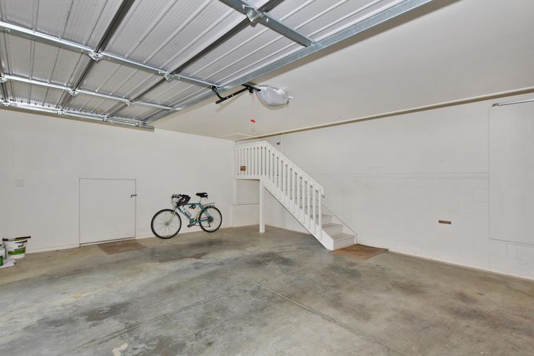 Photo of property in 5a Waimahanga Road, Onerahi, Whangarei, 0110