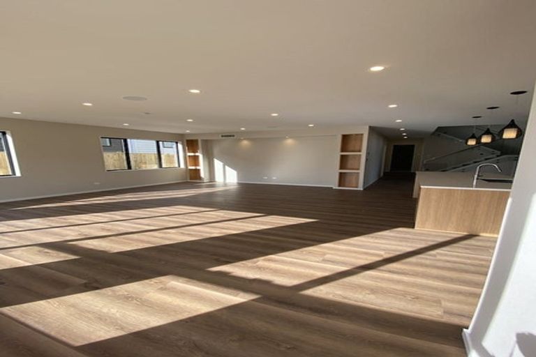 Photo of property in 5 Bendridge Street, Flat Bush, Auckland, 2019