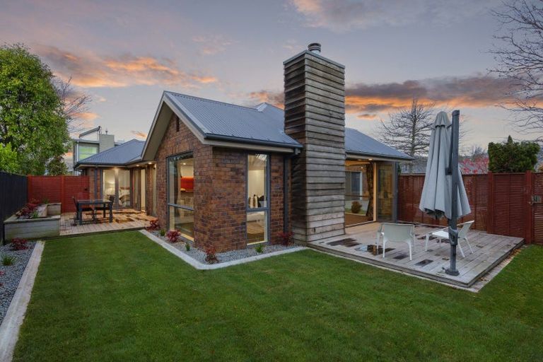 Photo of property in 11c Tainui Street, Somerfield, Christchurch, 8024