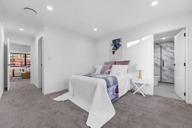 Photo of property in 130 Mcquoids Road, Flat Bush, Auckland, 2019