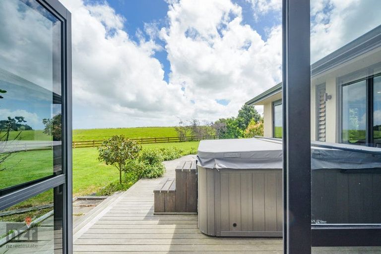 Photo of property in 180 Mount Stewart Halcombe Road, Sanson, Palmerston North, 4479