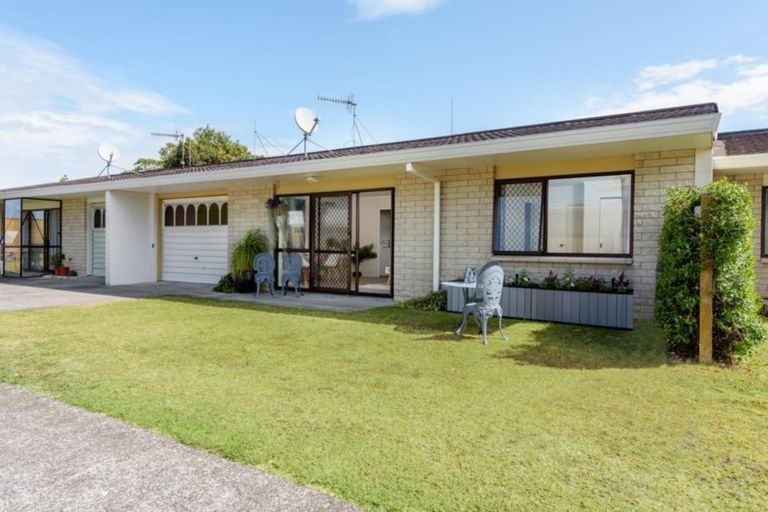 Photo of property in 936c Cameron Road, Gate Pa, Tauranga, 3112