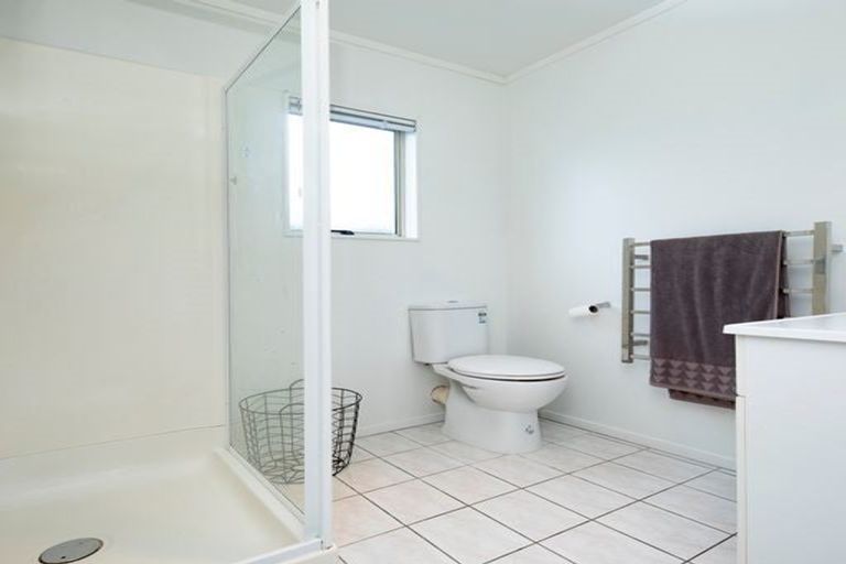 Photo of property in 19 Merlot Heights, Huapai, Kumeu, 0810