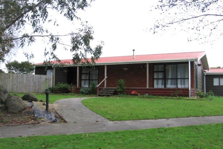 Photo of property in 29 Peter Hall Drive, Kelvin Grove, Palmerston North, 4414