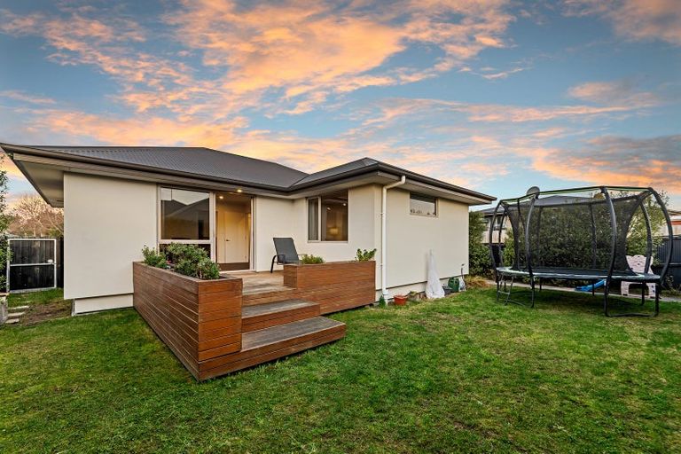 Photo of property in 423 Bower Avenue, Parklands, Christchurch, 8083