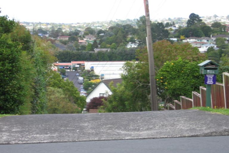 Photo of property in 1/59a Target Road, Totara Vale, Auckland, 0629