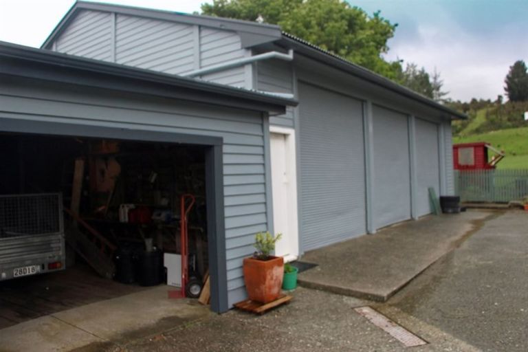 Photo of property in 418 Main Road, Kaiata, Greymouth, 7805