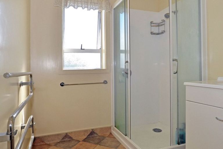 Photo of property in 42a Hargest Crescent, Saint Kilda, Dunedin, 9012