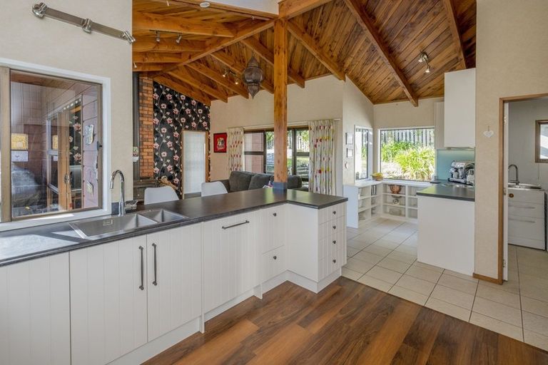 Photo of property in 167 Huia Street, Waikanae, 5391