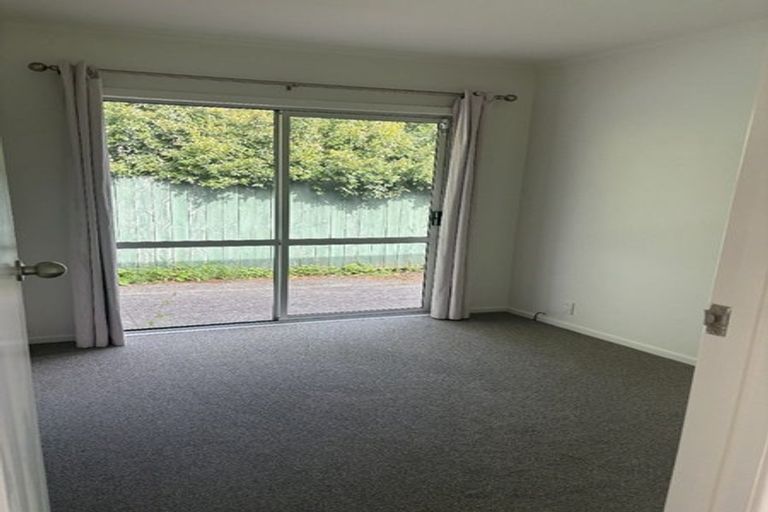 Photo of property in 17 Aronui Terrace, Kelston, Auckland, 0602