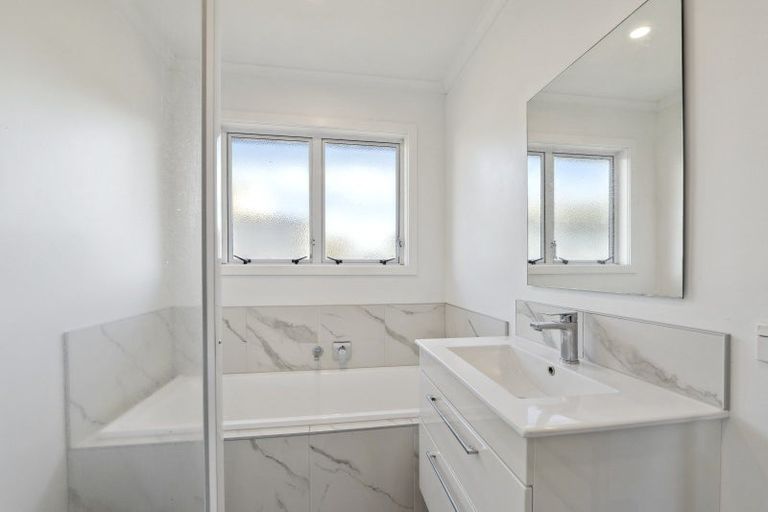 Photo of property in 160 Regan Street, Stratford, 4332