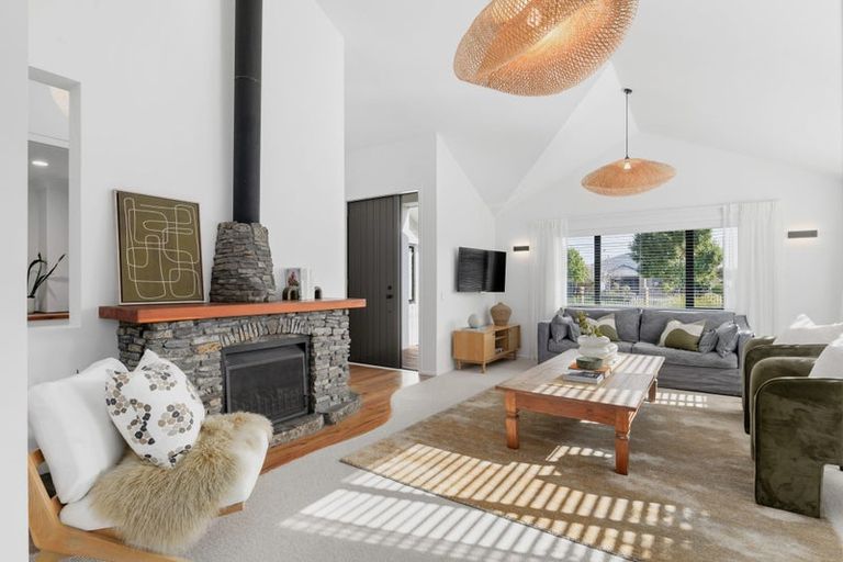 Photo of property in 28 Caversham Drive, Rototuna, Hamilton, 3210