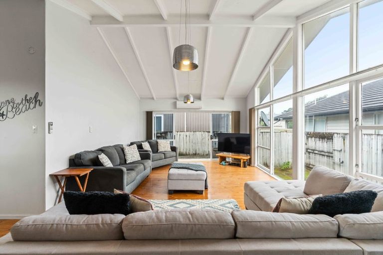 Photo of property in 225 Port Road, Whangamata, 3620