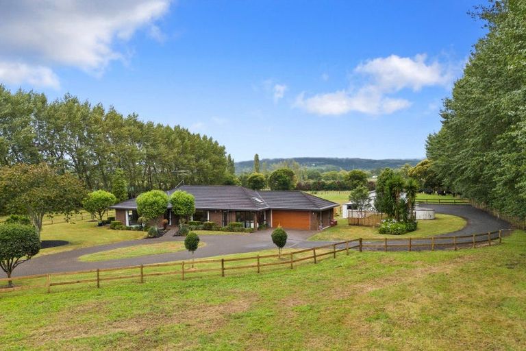 Photo of property in 419 Clevedon-takanini Road, Clevedon, 2582