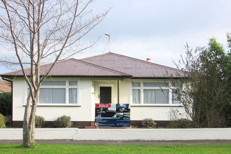 Photo of property in 92 Fitzroy Street, Terrace End, Palmerston North, 4410