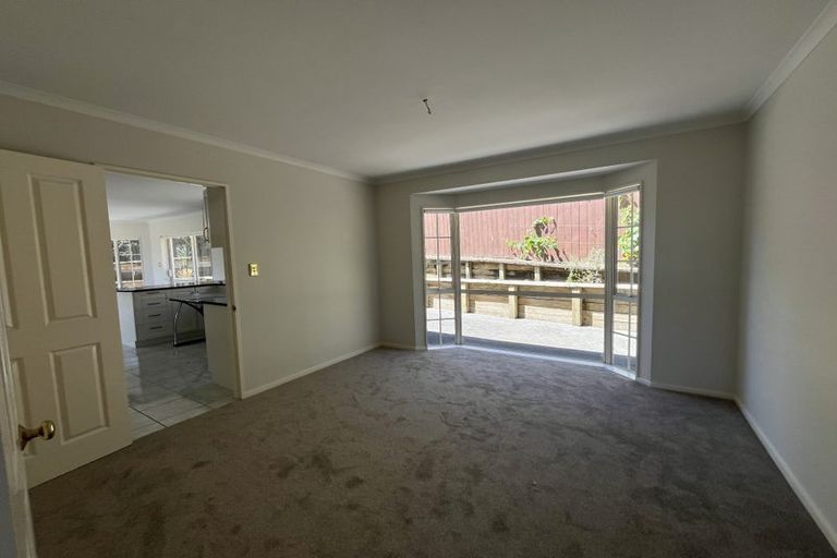 Photo of property in 28 Ardagh Place, Dannemora, Auckland, 2016