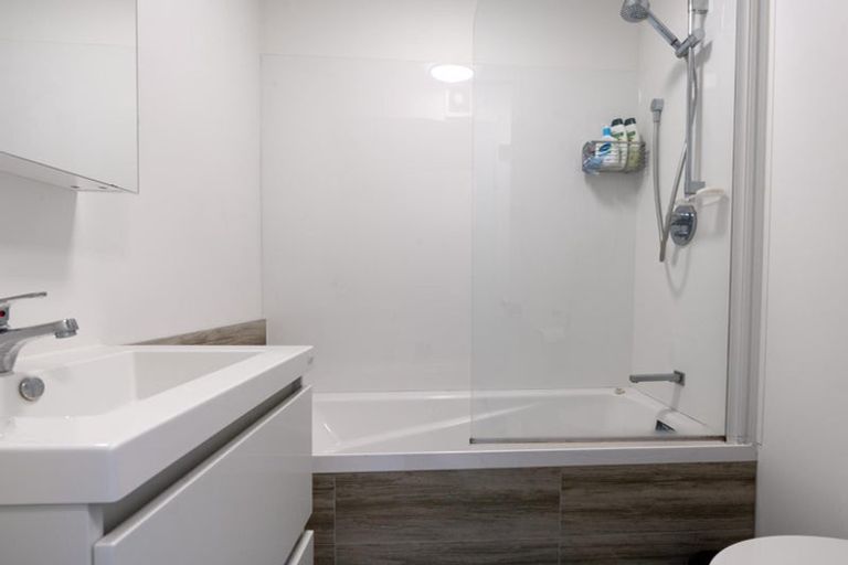 Photo of property in Amuri Park Apartments, 21/280 Bealey Avenue, Christchurch Central, Christchurch, 8013