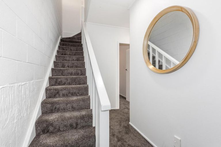 Photo of property in 5/12 Thornley Street, Titahi Bay, Porirua, 5022