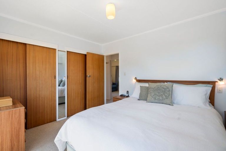 Photo of property in 18 Palliser Place, Milson, Palmerston North, 4414