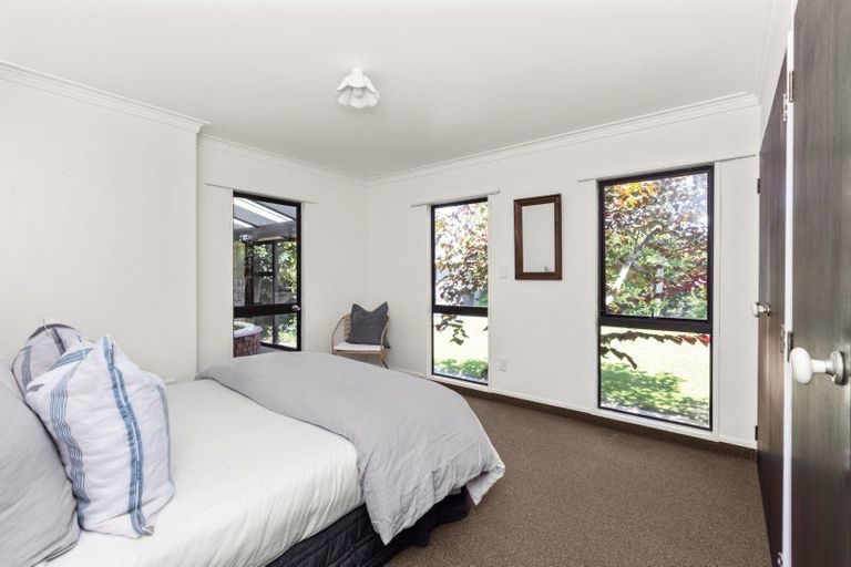 Photo of property in 73 Le Quesne Road, Bay View, Napier, 4104