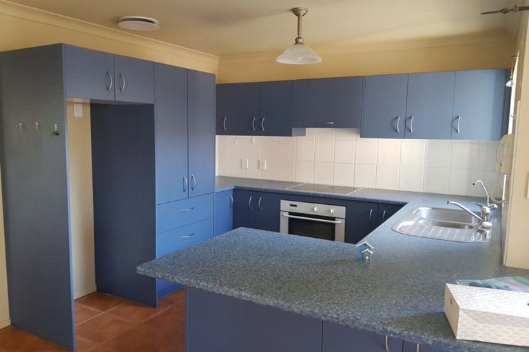 Photo of property in 8 Tiel Lane, Papakura, 2110