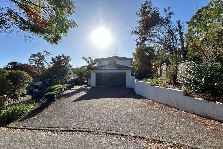 Photo of property in 12b Kimberly Grove, Greenhithe, Auckland, 0632