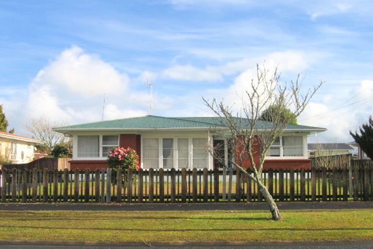 Photo of property in 52 Prisk Street, Melville, Hamilton, 3206