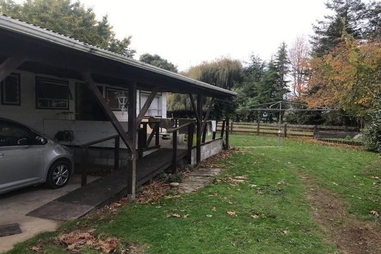 Photo of property in 275 Thornton Road, Cambridge, 3496